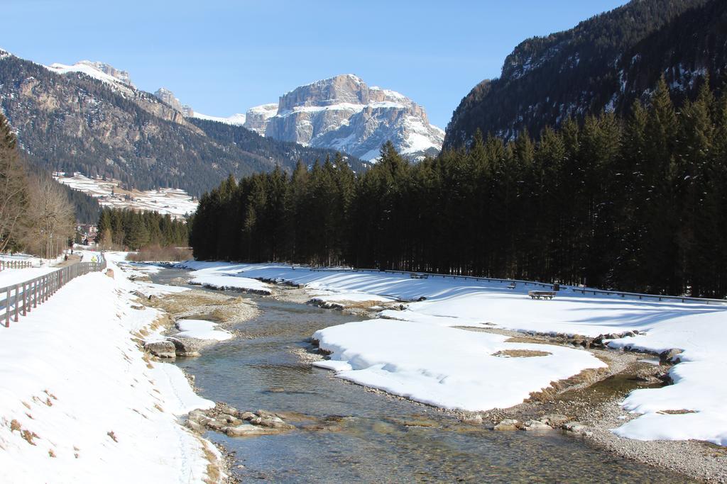 Appartamento Niki Campitello Campitello di Fassa Zimmer foto